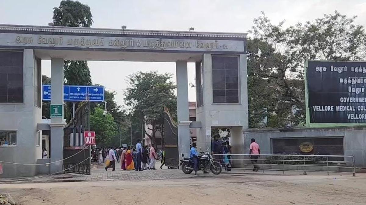 <strong>Two arrested for assaulting PG medical student at Government Vellore Hospital</strong>